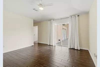 830 Seacliff Drive, Houston, TX 77062 - Photo 14