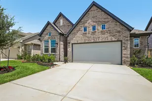 2407 Garden Arbor, Tomball, TX 77375 - Photo 2