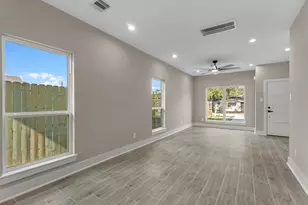 7802 Queen St, Houston, TX 77028 - Photo 26