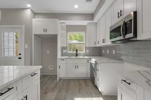 7802 Queen St, Houston, TX 77028 - Photo 12