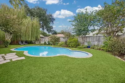 11402 Overbrook Lane, Houston, TX 77077 - Photo 24