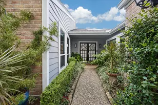 11402 Overbrook Ln, Houston, TX 77077 - Photo 4
