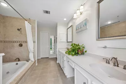 11402 Overbrook Lane, Houston, TX 77077 - Photo 18