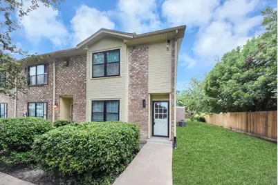6710 Biggs Court, Houston, TX 77061 - Photo 6