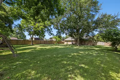 12422 Old River Drive, Baytown, TX 77523 - Photo 30