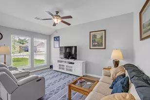 13005 Centaurus Ct, Willis, TX 77318 - Photo 6