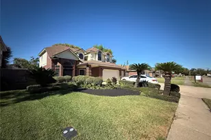 330 Breeze Park Dr, Houston, TX 77015 - Photo 2