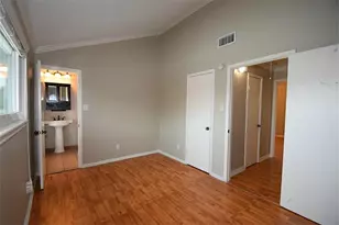 9323 Westwood Village Dr, Houston, TX 77036 - Photo 8