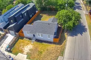 1904 E Crockett St, San Antonio, TX 78202 - Photo 12