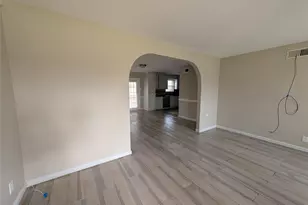 515 Broad Ripple Dr, Houston, TX 77336 - Photo 2