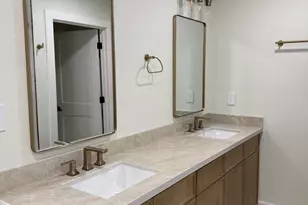 5646 Indigo St, Houston, TX 77096 - Photo 2