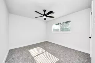 10411 Westray St, Houston, TX 77043 - Photo 20