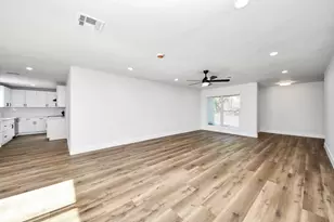 10411 Westray St, Houston, TX 77043 - Photo 28