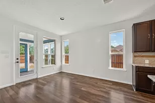 13019 Foxwood Creek Ln, Houston, TX 77044 - Photo 8