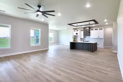 565 Longhorn Trail, Angleton, TX 77515 - Photo 6