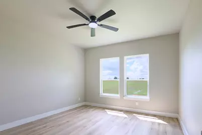 565 Longhorn Trail, Angleton, TX 77515 - Photo 22
