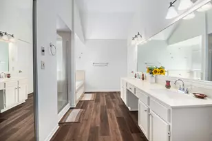 1431 New Cedars Dr, Houston, TX 77062 - Photo 16