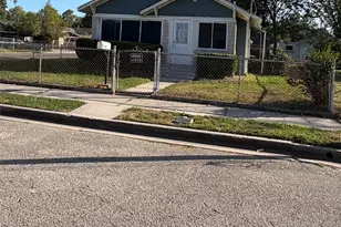 601 Harding St, Baytown, TX 77520 - Photo 1