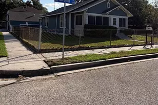 601 Harding St, Baytown, TX 77520 - Photo 2