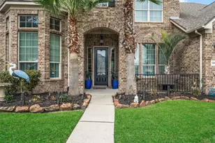 13906 Lake Benbrook Dr, Houston, TX 77044 - Photo 2