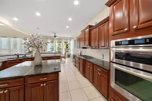 13906 Lake Benbrook Dr, Houston, TX 77044 - Photo 16