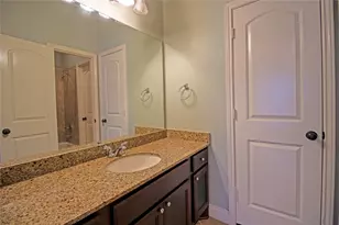 2019 Sunset Springs Dr, Pearland, TX 77584 - Photo 12