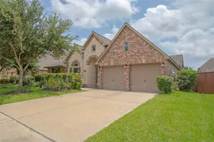 2019 Sunset Springs Dr, Pearland, TX 77584 - Photo 4