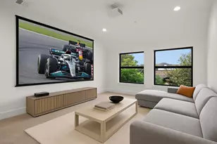 811 Woodstock St, Bellaire, TX 77401 - Photo 30