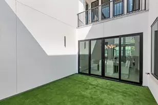 811 Woodstock St, Bellaire, TX 77401 - Photo 10