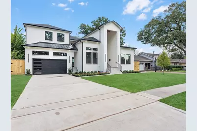 811 Woodstock Street, Bellaire, TX 77401 - Photo 2