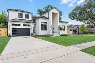 811 Woodstock St, Bellaire, TX 77401 - Photo 2