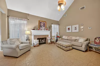 8027 Aspen Court, Baytown, TX 77523 - Photo 8