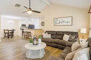 322 Windward Dr, League City, TX 77573 - Photo 8