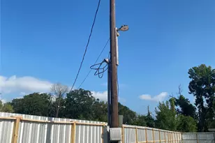 6807 Spindle Dr, Houston, TX 77086 - Photo 6