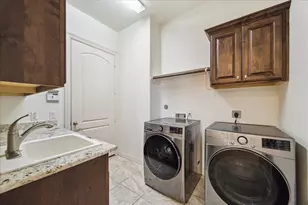 4706 Bellwood Springs Ln, Sugar Land, TX 77479 - Photo 12