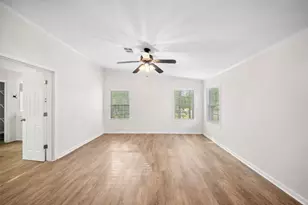 651 Cedar Point Dr, Livingston, TX 77351 - Photo 12