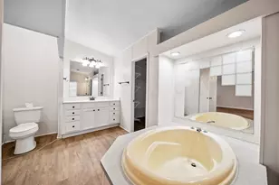 651 Cedar Point Dr, Livingston, TX 77351 - Photo 16