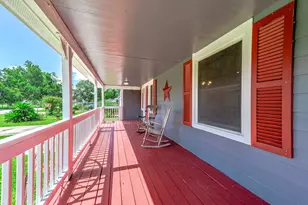 1419 S Durant St, Alvin, TX 77511 - Photo 10
