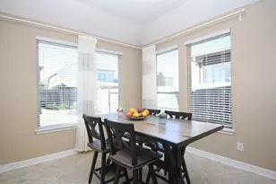 9415 Chase Hollow Ln, Cypress, TX 77433 - Photo 16