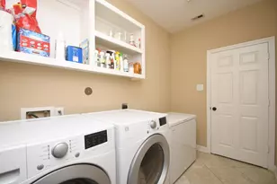 9415 Chase Hollow Ln, Cypress, TX 77433 - Photo 34