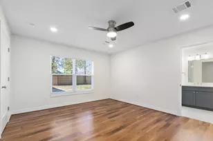 10218 Moorberry Ln, Houston, TX 77043 - Photo 14