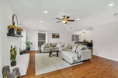 3327 Honey Creek Drive, Houston, TX 77082 - Photo 14