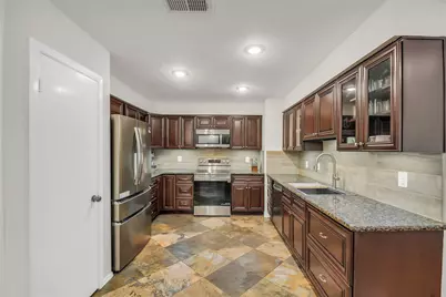 3327 Honey Creek Drive, Houston, TX 77082 - Photo 8