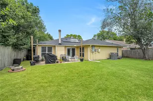 3327 Honey Creek Dr, Houston, TX 77082 - Photo 26