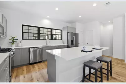 11925 N Hoa Sen Cir, Houston, TX 77072 - Photo 2