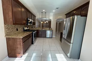 9715 Raul Hector Dr, Houston, TX 77075 - Photo 6