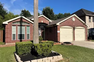 9715 Raul Hector Dr, Houston, TX 77075 - Photo 2