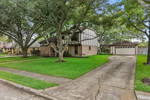 1810 Hunt Dr, Friendswood, TX 77546 - Photo 10