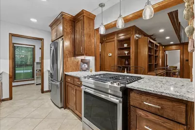 1810 Hunt Drive, Friendswood, TX 77546 - Photo 4