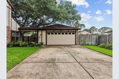 1810 Hunt Drive, Friendswood, TX 77546 - Photo 6